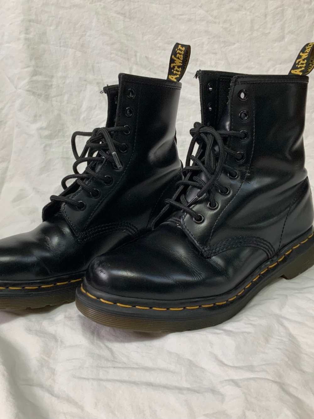 Dr. Martens 1460 Smooth Black Leather Boots (8 eyelets) size 7 Women’s